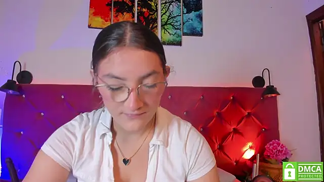 Snapshot of Ruth_harvey_ chatting on June 1, 2026, 1:55 pm Ruth harvey online show from June 1, 2026, 1:55 pm