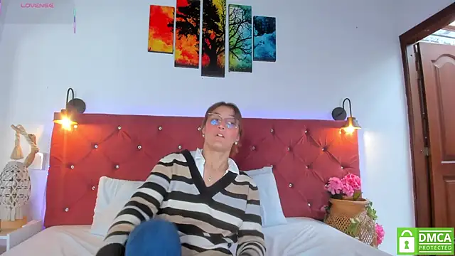 Snapshot of Ruth_harvey_ chatting on September 28, 2025, 4:58 pm Ruth harvey online show from September 28, 2025, 4:58 pm
