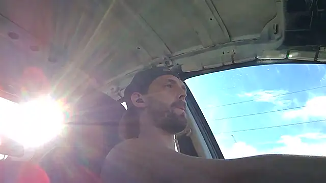 VitaminmanFL online show from September 27, 2025, 9:43 pm