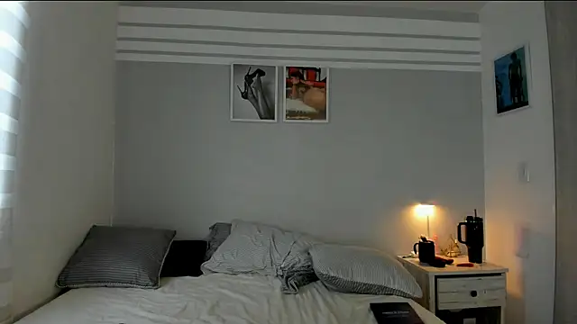 Snapshot of karlina_charlotte1 chatting on June 25, 2026, 11:15 am karlina charlotte1 online show from June 25, 2026, 11:15 am