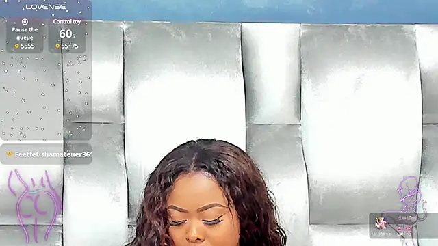 Snapshot of CamilaBenitez chatting on March 1, 2025, 1:32 am CamilaBenitez online show from March 1, 2025, 1:32 am