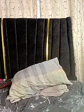 Snapshot of carenic chatting on February 25, 2026, 1:00 pm carenic online show from February 25, 2026, 1:00 pm