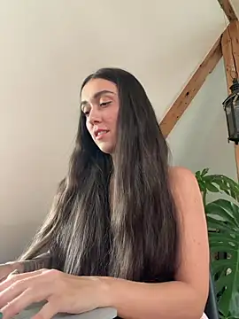 Snapshot of emiliasommer chatting on July 13, 2026, 2:16 pm emiliasommer online show from July 13, 2026, 2:16 pm