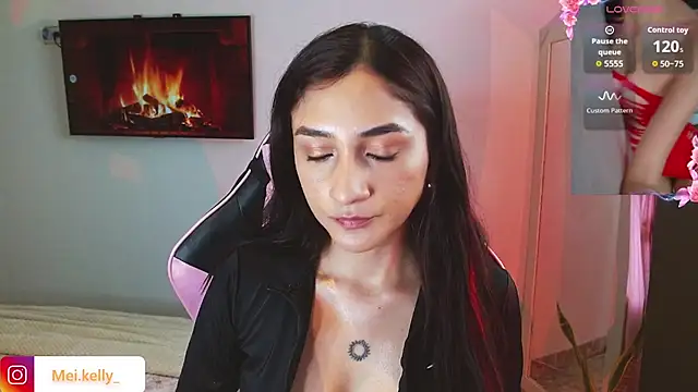 Mei Kelly online show from November 8, 2025, 9:18 pm