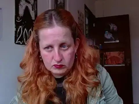 ViioletaMora online show from April 1, 2026, 7:00 pm