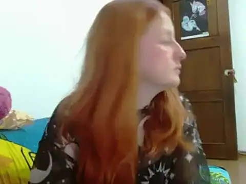 ViioletaMora online show from October 5, 2025, 12:01 am