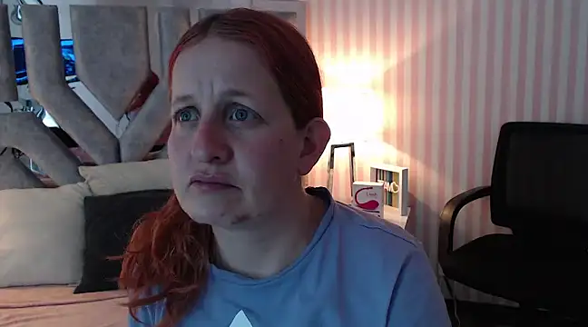 ViioletaMora online show from March 19, 2025, 8:00 pm