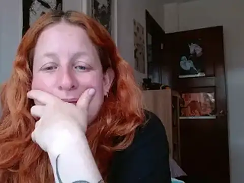 Snapshot of ViioletaMora chatting on February 23, 2026, 5:46 pm ViioletaMora online show from February 23, 2026, 5:46 pm