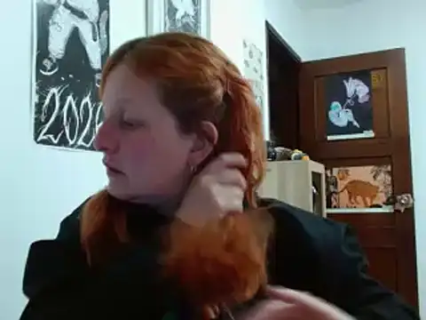 Snapshot of ViioletaMora chatting on February 21, 2026, 7:32 am ViioletaMora online show from February 21, 2026, 7:32 am