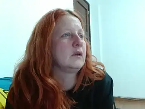 ViioletaMora online show from October 3, 2025, 5:42 am