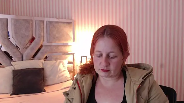 ViioletaMora online show from March 19, 2025, 1:32 am