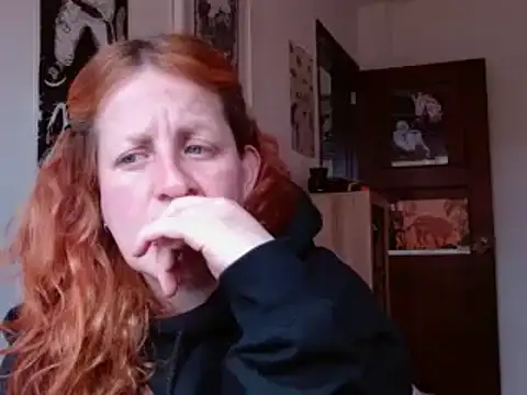 Snapshot of ViioletaMora chatting on February 21, 2026, 8:22 pm ViioletaMora online show from February 21, 2026, 8:22 pm