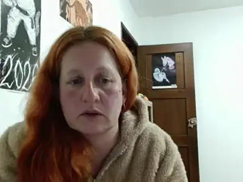 Snapshot of ViioletaMora chatting on February 3, 2026, 6:40 am ViioletaMora online show from February 3, 2026, 6:40 am