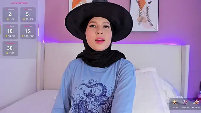 Snapshot of shann_a chatting on October 31, 2025, 6:48 pm shann a online show from October 31, 2025, 6:48 pm