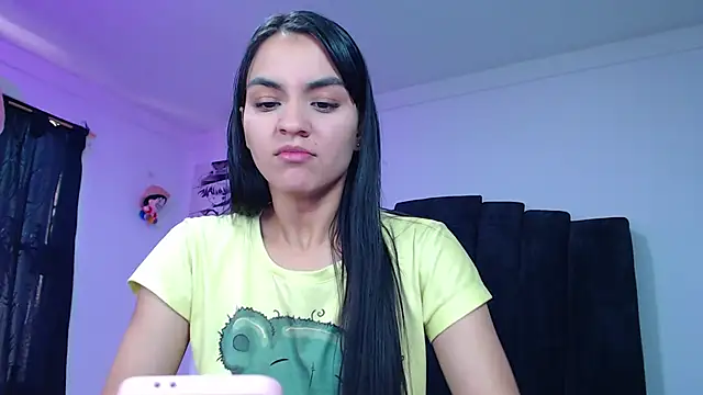 Snapshot of Ariel_Zeo1 chatting on October 10, 2025, 7:36 pm Ariel Zeo1 online show from October 10, 2025, 7:36 pm