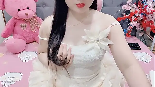 Funikio online show from December 5, 2025, 2:32 am