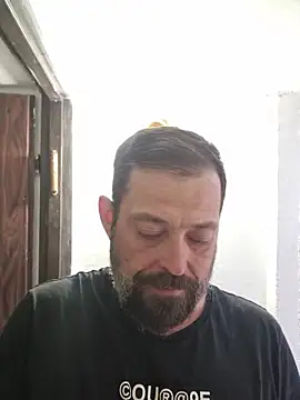 Snapshot of zefside42 chatting on December 4, 2025, 10:58 am zefside42 online show from December 4, 2025, 10:58 am