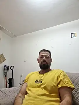 Snapshot of zefside42 chatting on November 15, 2025, 11:25 am zefside42 online show from November 15, 2025, 11:25 am