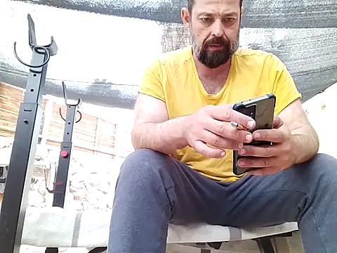 Snapshot of zefside42 chatting on November 30, 2025, 11:44 am zefside42 online show from November 30, 2025, 11:44 am