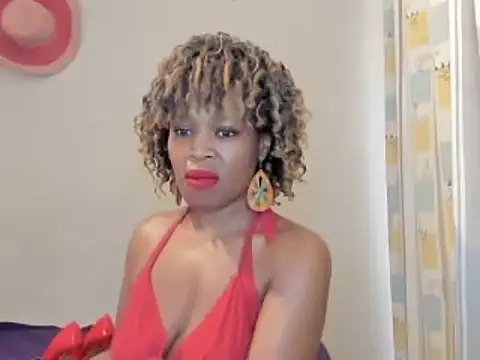 AfricanSquirtingQueen online show from January 11, 2026, 6:42 am