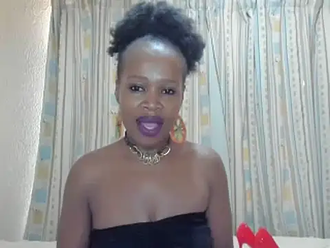 Snapshot of AfricanSquirtingQueen chatting on September 21, 2025, 6:07 am AfricanSquirtingQueen online show from September 21, 2025, 6:07 am