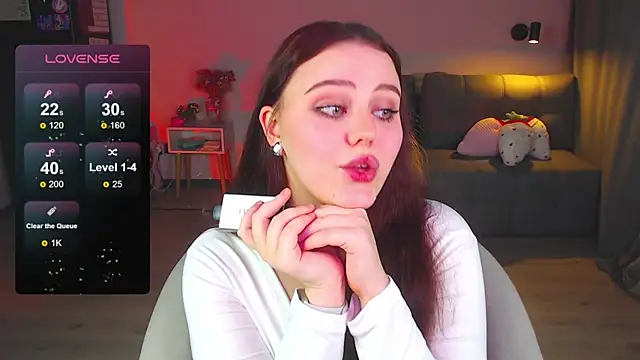 Snapshot of sensual_me chatting on February 3, 2025, 6:39 pm sensual me online show from February 3, 2025, 6:39 pm