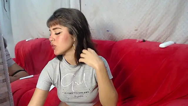 Snapshot of Melody_phillips2 chatting on February 4, 2025, 10:43 am Melody phillips2 online show from February 4, 2025, 10:43 am