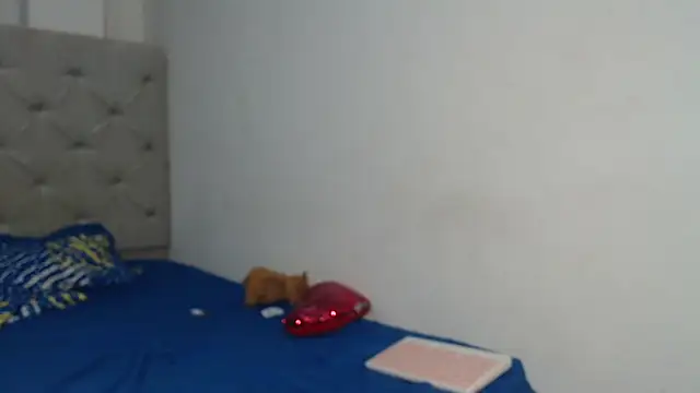 Snapshot of Melody_phillips2 chatting on November 16, 2025, 11:48 am Melody phillips2 online show from November 16, 2025, 11:48 am