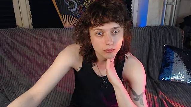 Snapshot of axxxturel chatting on May 8, 2026, 7:28 pm axxxturel online show from May 8, 2026, 7:28 pm