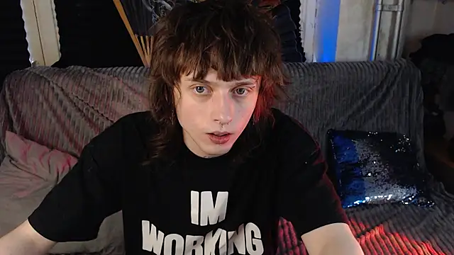 Snapshot of axxxturel chatting on May 5, 2026, 7:11 am axxxturel online show from May 5, 2026, 7:11 am
