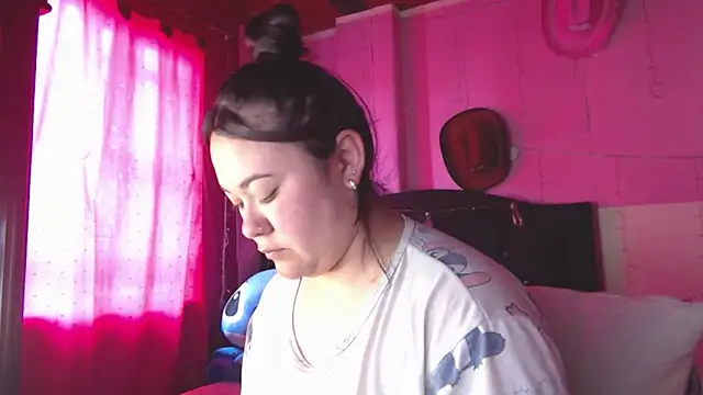 NikkiRous  online show from February 26, 2026, 7:14 pm