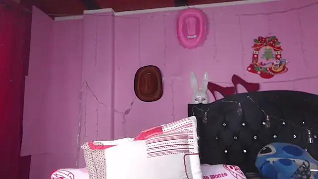 NikkiRous  online show from March 20, 2025, 12:43 pm