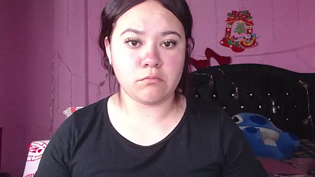 NikkiRous  online show from March 18, 2025, 4:39 pm