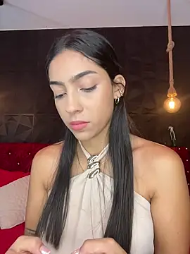 Snapshot of Ema_azel chatting on October 18, 2025, 11:45 am Ema azel online show from October 18, 2025, 11:45 am