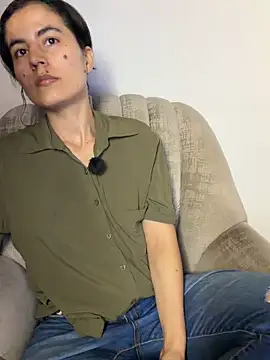 kanela3434 online show from April 10, 2026, 9:22 pm