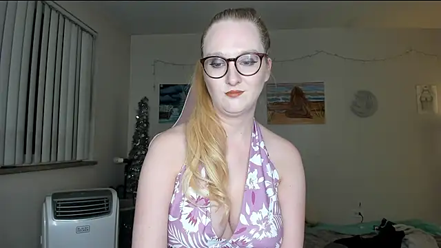 Snapshot of AudreyMadisonX chatting on February 15, 2025, 3:52 am AudreyMadisonX online show from February 15, 2025, 3:52 am