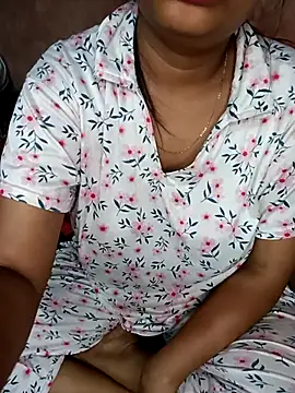 Snapshot of Im_Cute chatting on October 6, 2025, 6:41 pm Im Cute online show from October 6, 2025, 6:41 pm