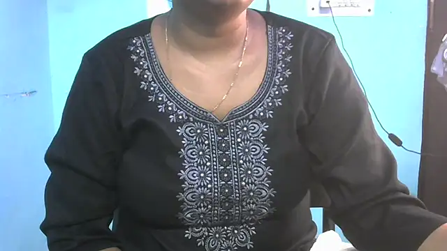 Snapshot of Im_Cute chatting on September 11, 2025, 6:02 am Im Cute online show from September 11, 2025, 6:02 am