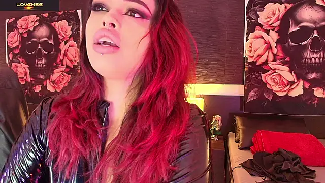 Snapshot of EvaaFoxxy1 chatting on February 8, 2026, 12:14 pm EvaaFoxxy1 online show from February 8, 2026, 12:14 pm