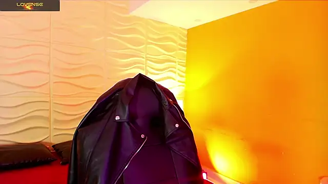 Snapshot of EvaaFoxxy1 chatting on December 2, 2025, 11:56 am EvaaFoxxy1 online show from December 2, 2025, 11:56 am