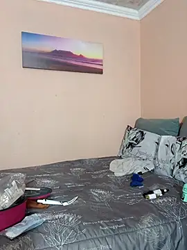 Fantasy1976 online show from March 27, 2026, 6:42 pm