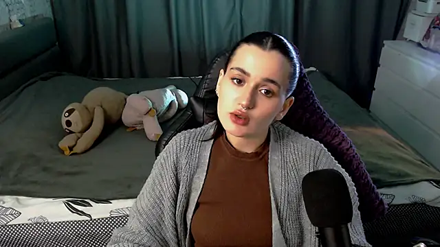 Snapshot of KiraYammy chatting on February 12, 2026, 10:31 pm KiraYammy online show from February 12, 2026, 10:31 pm