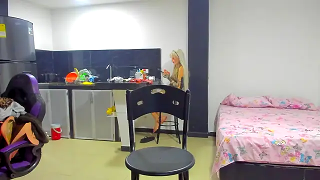 Snapshot of barbara_anal_squirt_ chatting on March 19, 2025, 8:12 am barbara anal squirt online show from March 19, 2025, 8:12 am