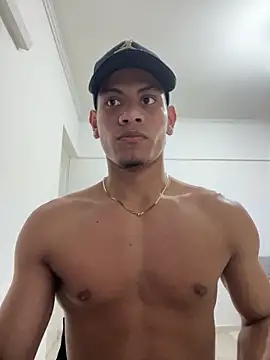 bbchocolate27 online show from May 19, 2026, 9:22 pm