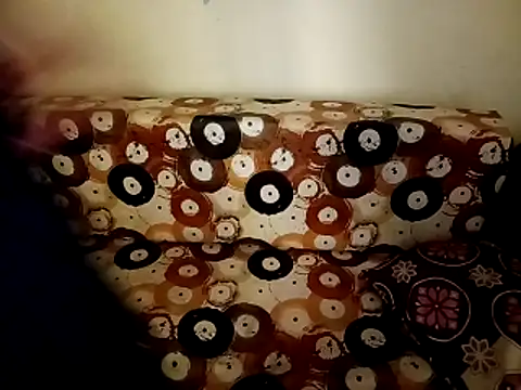 shuhana  online show from October 27, 2025, 2:56 am