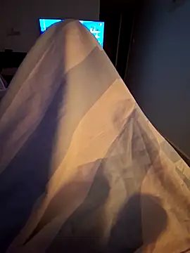 Snapshot of aubade246 chatting on September 23, 2025, 5:47 am aubade246 online show from September 23, 2025, 5:47 am