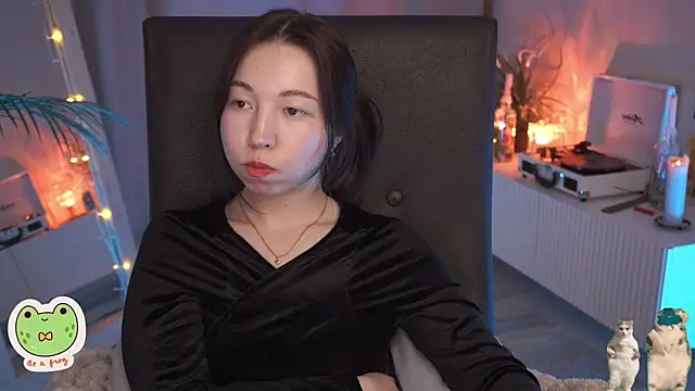 Snapshot of Sarah_Son chatting on March 5, 2025, 11:49 am Sarah Son online show from March 5, 2025, 11:49 am