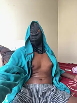 Gifttheskimaskboy online show from April 27, 2026, 11:08 am
