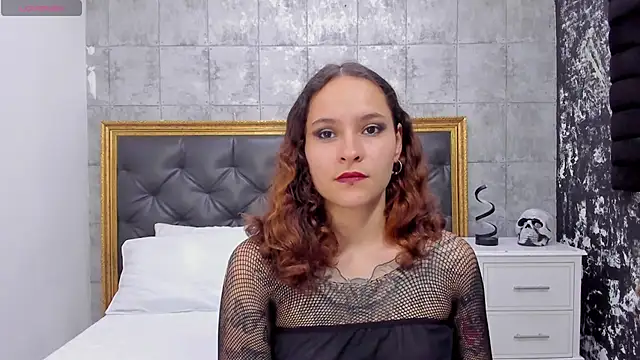 Snapshot of AnnyThompson_ chatting on March 16, 2025, 8:10 pm AnnyThompson online show from March 16, 2025, 8:10 pm