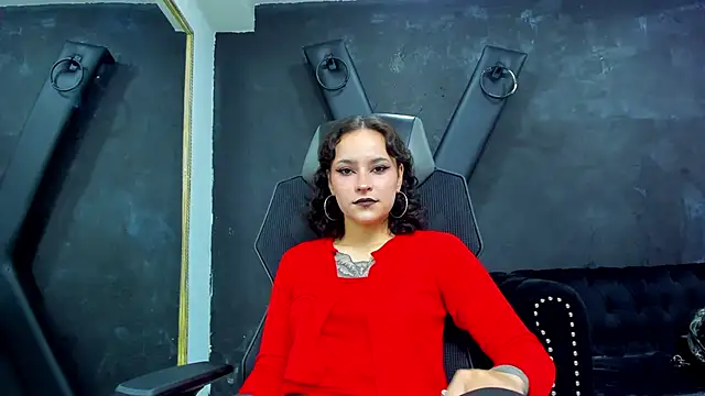 Snapshot of AnnyThompson_ chatting on October 18, 2025, 5:59 pm AnnyThompson online show from October 18, 2025, 5:59 pm